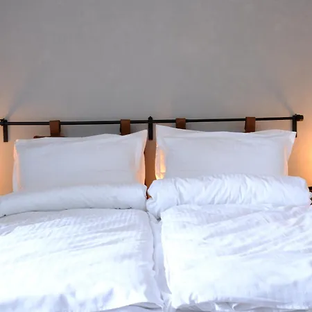 Eleve Residences - Obsidian Apartment