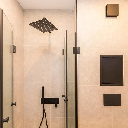 Eleve Residences - Obsidian *