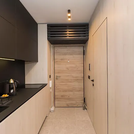 Eleve Residences - Obsidian *