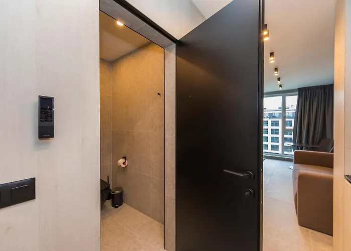 Eleve Residences - Obsidian *