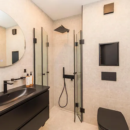 Eleve Residences - Obsidian شقة *