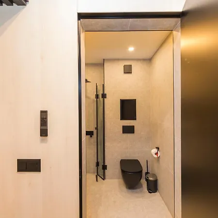 Eleve Residences - Obsidian شقة